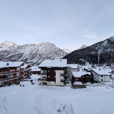 Zum Lerch Penthouse Lägenhet